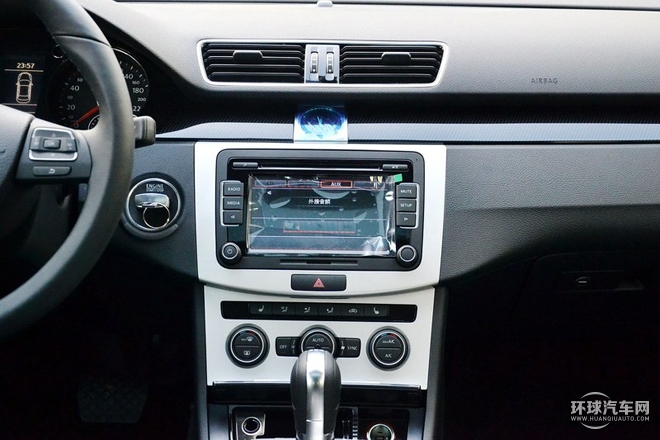 2015款 改款 2.0TSI 豪華型