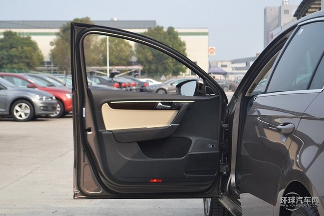 2015款 改款 2.0TSI 旗艦型