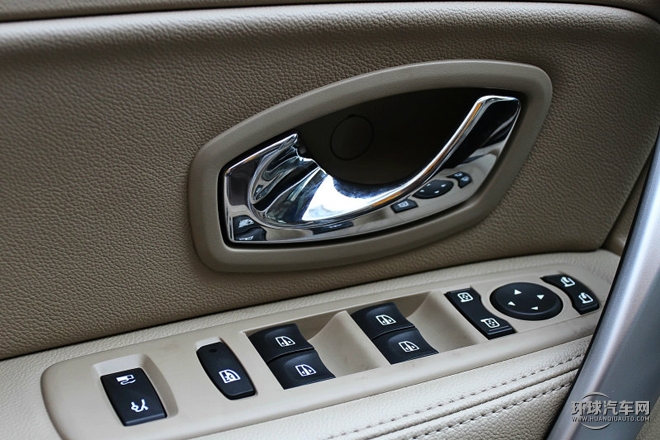 2015款 2.0L 豪華版