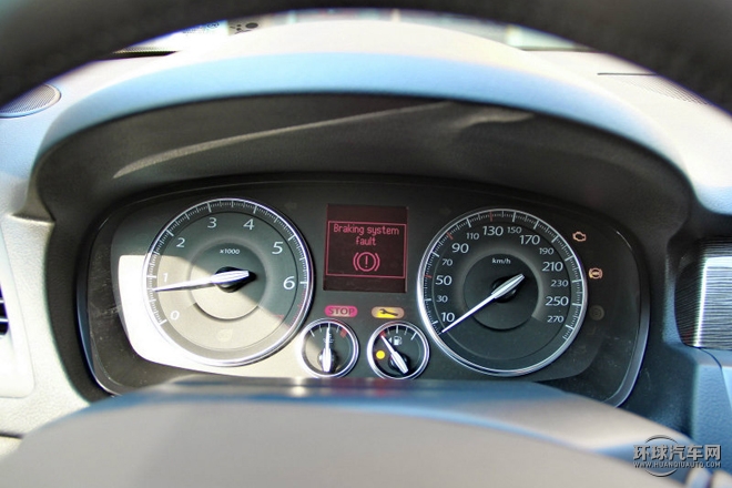 2015款 2.0L 時尚版