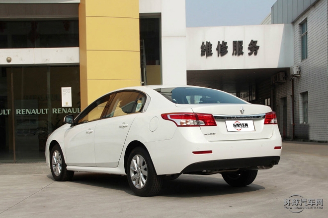 2015款 2.0L 時(shí)尚版