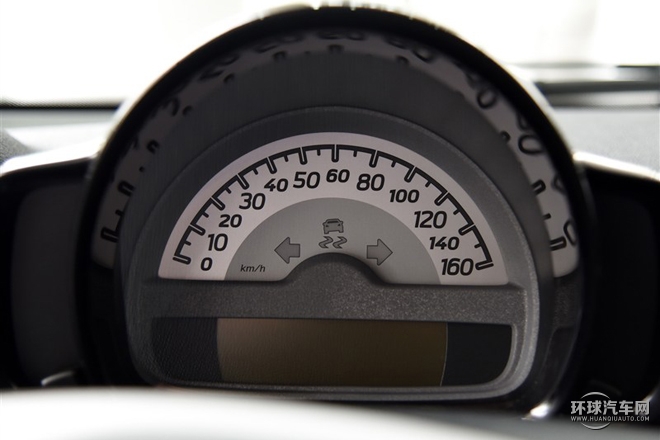 2015款 1.0 MHD 炫閃特別版