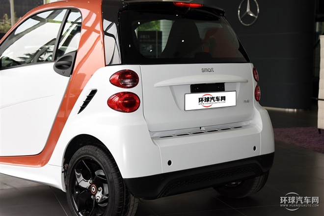 2015款 1.0 MHD 炫閃特別版