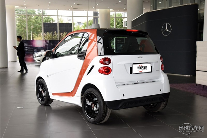 2015款 1.0 MHD 炫閃特別版