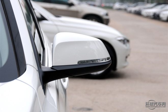 2015款 320Li 超悅版豪華設(shè)計(jì)套裝