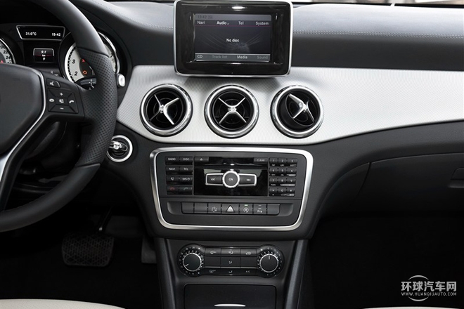 2015款 GLA 200 時尚型