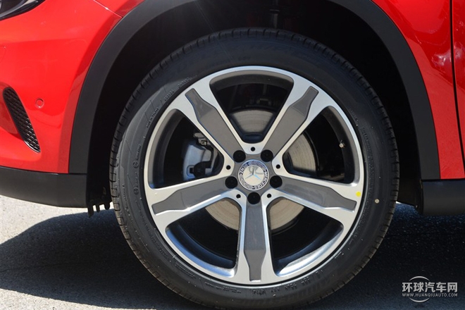 2015款 GLA 220 4MATIC 豪華型