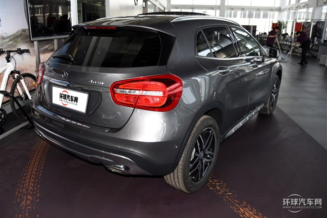 2015款 GLA 220 4MATIC 時尚型