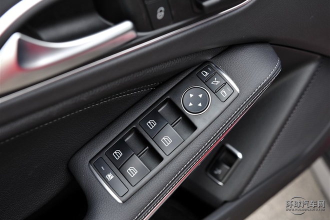 2015款 GLA 260 4MATIC 運動型