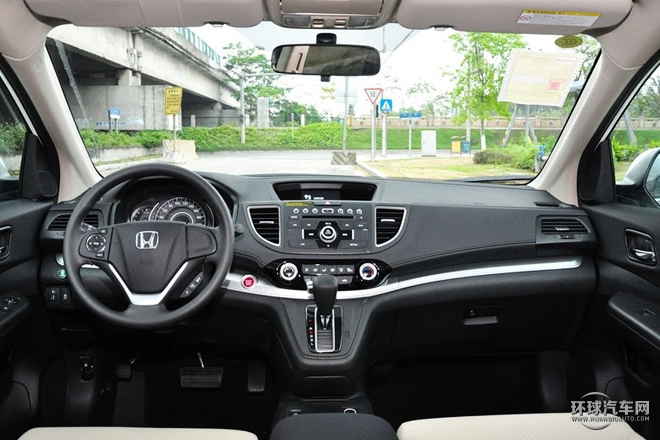 2015款 2.0L 兩驅(qū)風(fēng)尚版