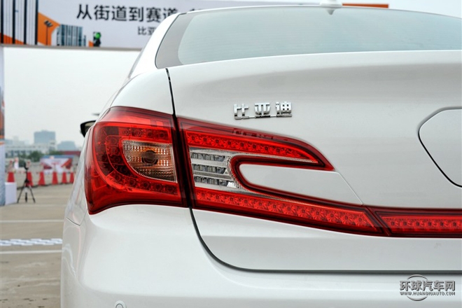 2015款 1.5T 雙冠旗艦Plus版