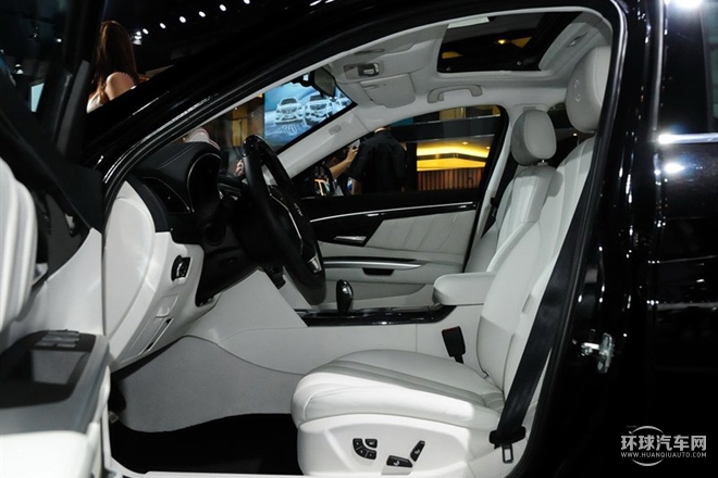 2015款 2.3T 豪華型