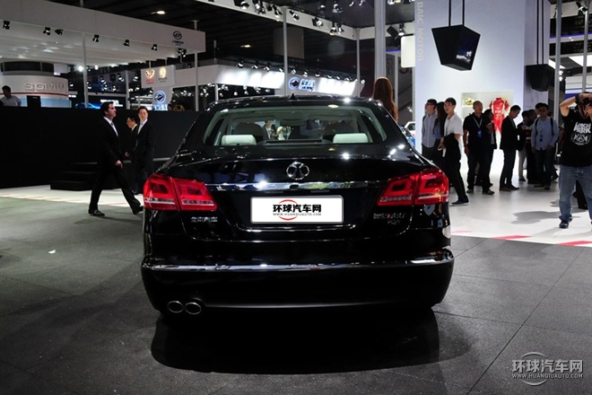 2015款 2.3T 豪華型