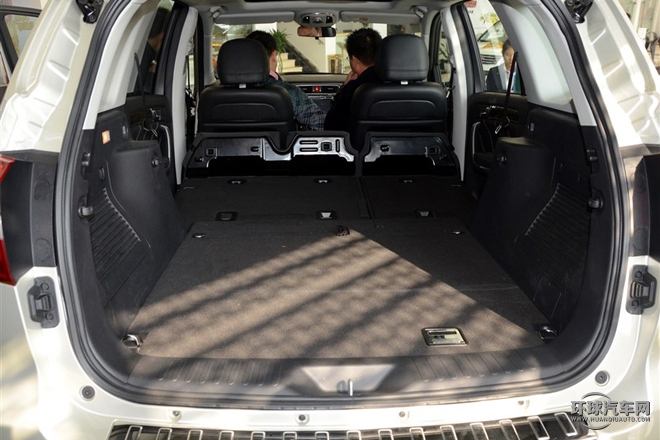 2015款 2.0T 兩驅標準型