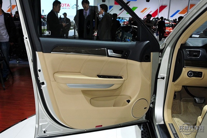 2015款 2.0T 四驅(qū)豪華型