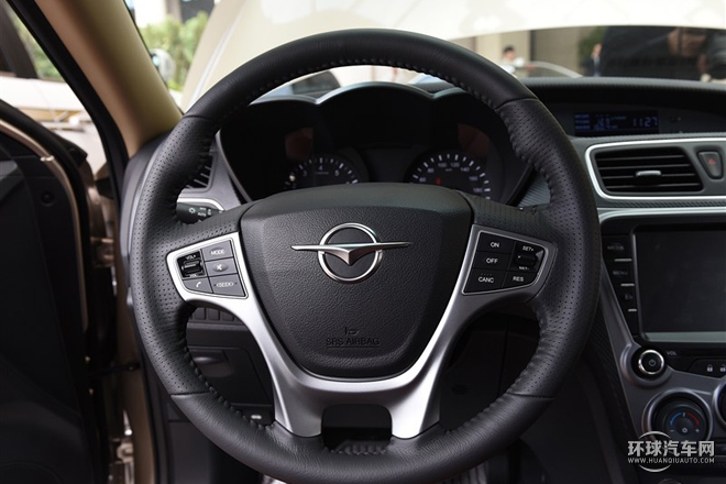 2015款 1.5T 自動(dòng)行政尊尚型