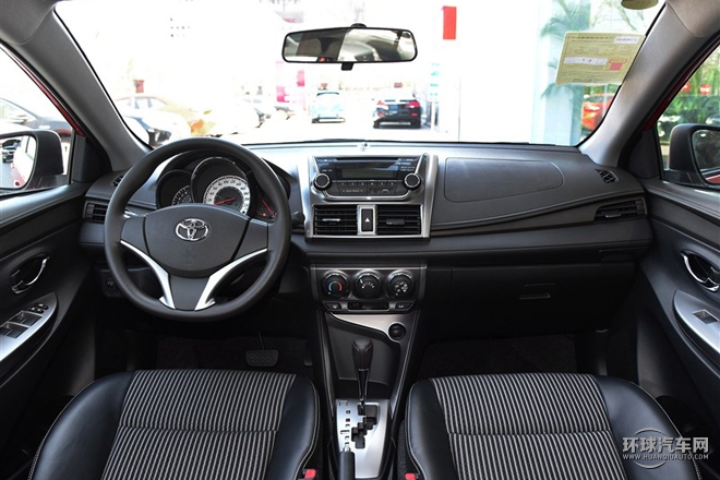 2015款 1.5G 自動橙色限量版