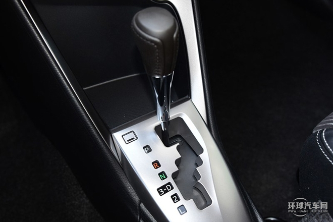 2015款 1.5G 自動橙色限量版