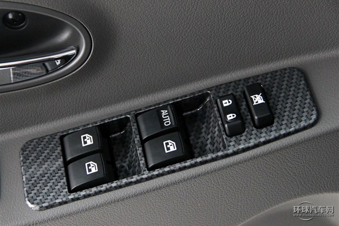 2015款 1.5L 手動精英型