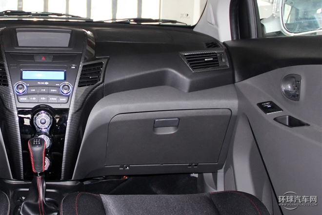 2015款 1.5L 手動(dòng)精英型