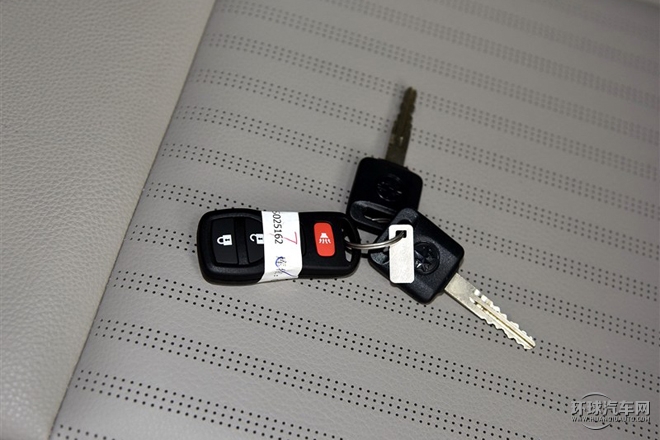 2015款 1.6L 自動豪華版