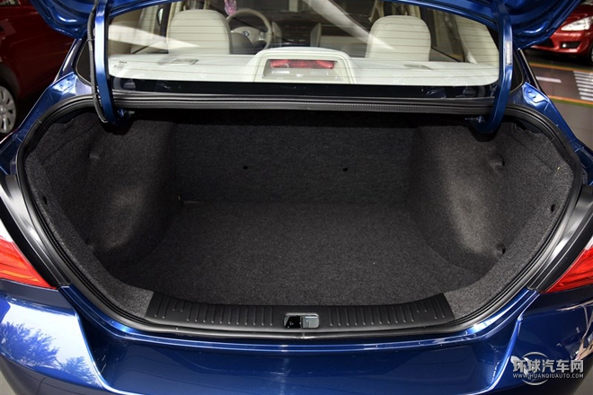 2015款 1.6L 自動豪華版