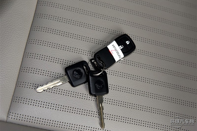 2015款 1.6L 自動豪華版