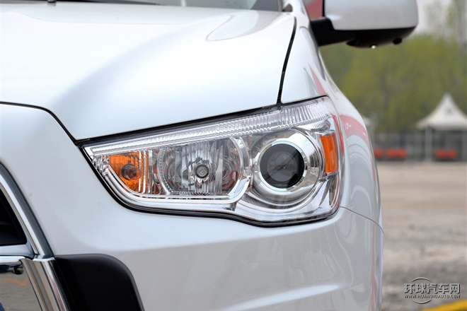 2015款 2.0L 自動(dòng)兩驅(qū)精英版