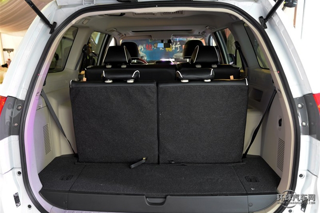 2015款 3.0L 自動四驅(qū)旗艦版