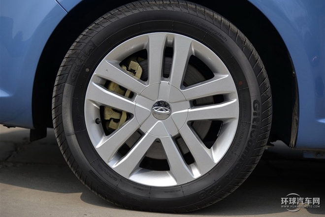 2015款 1.8L 手動寬享版