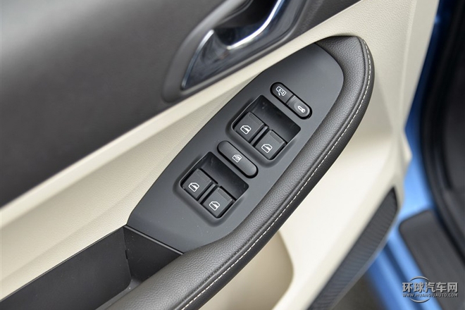 2015款 1.8L 手動(dòng)寬享版