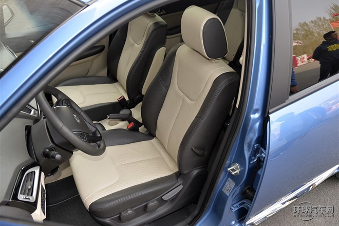 2015款 1.8L 手動寬享版