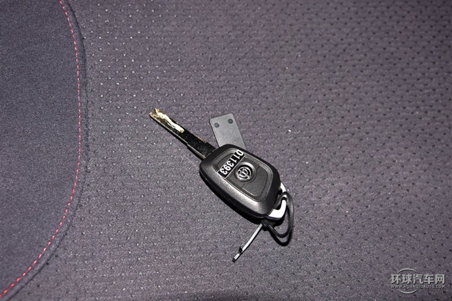 2015款 1.5L 自動舒適型