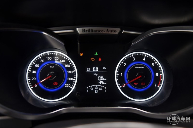 2015款 1.5T 手動都市型