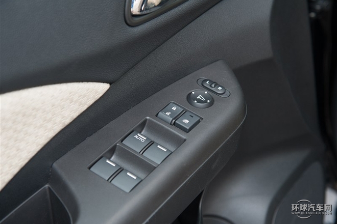 2015款 2.0L 四驅(qū)風(fēng)尚版