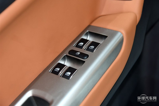 2015款 2.8T 四驅柴油尊享版5座