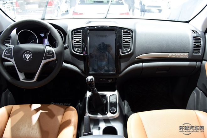 2015款 2.8T 四驅(qū)柴油尊享版5座