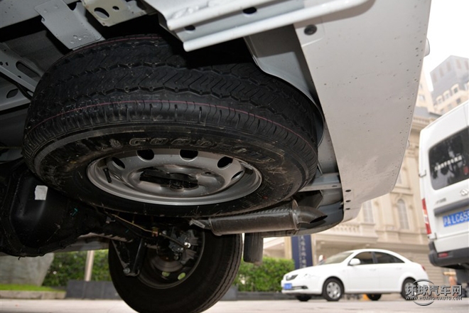 2015款 2.8T短軸商運版ISF2.8s4129P