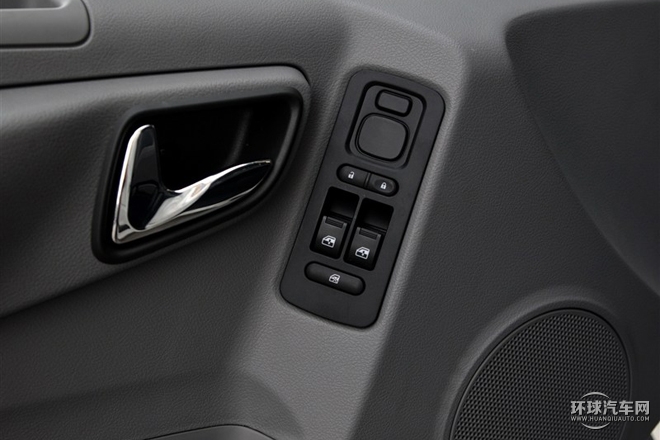 2015款 2.8T短軸商運版ISF2.8s4129P