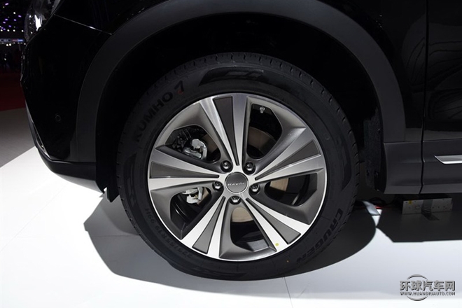 2015款 2.0T 手動四驅尊貴型