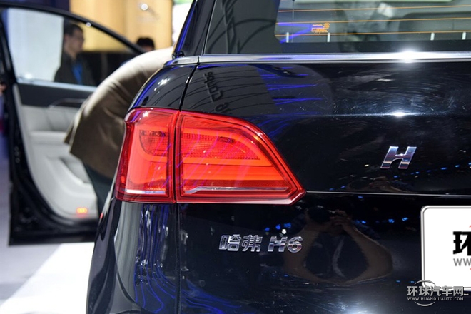 2015款 2.0T 手動四驅尊貴型