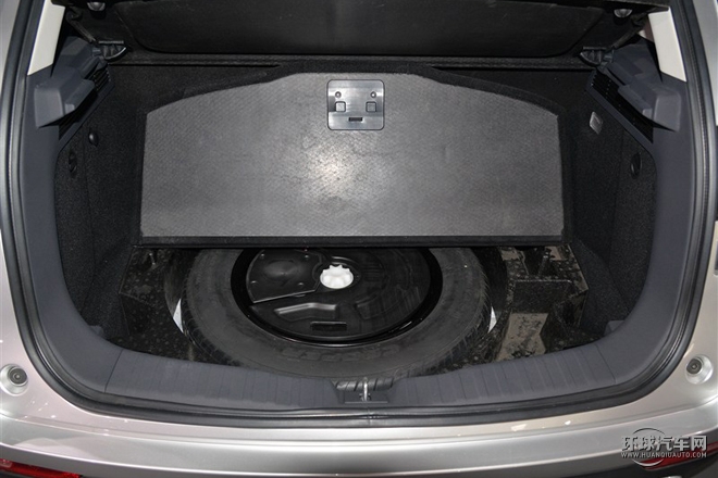 2015款 2.0T 自動兩驅尊貴型