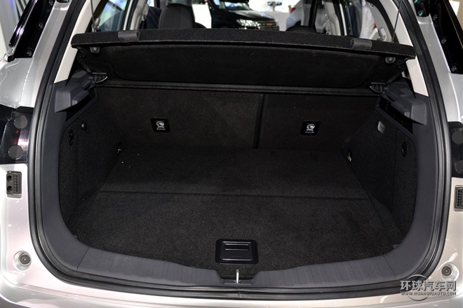 2015款 2.0T 自動兩驅(qū)尊貴型