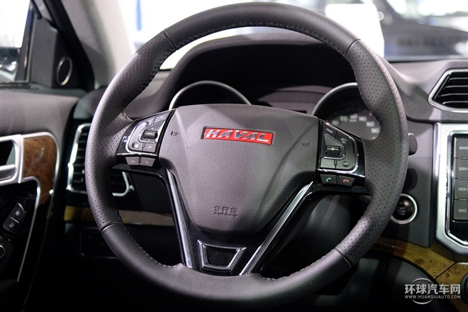 2015款 2.0T 自動兩驅尊貴型