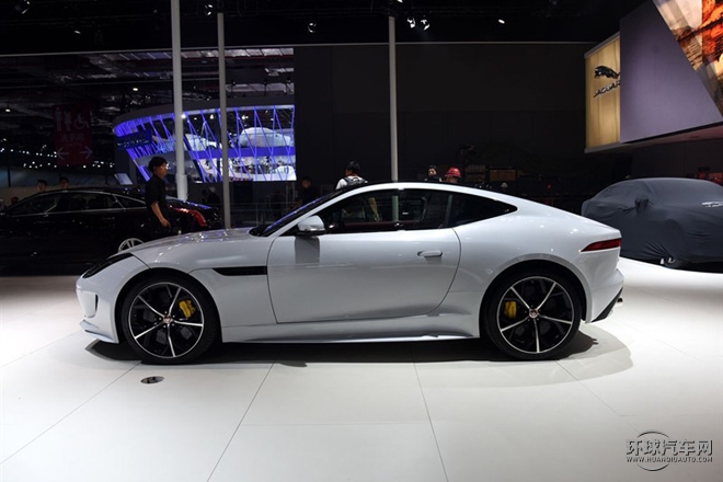 2016款 5.0T R 四驅硬頂版