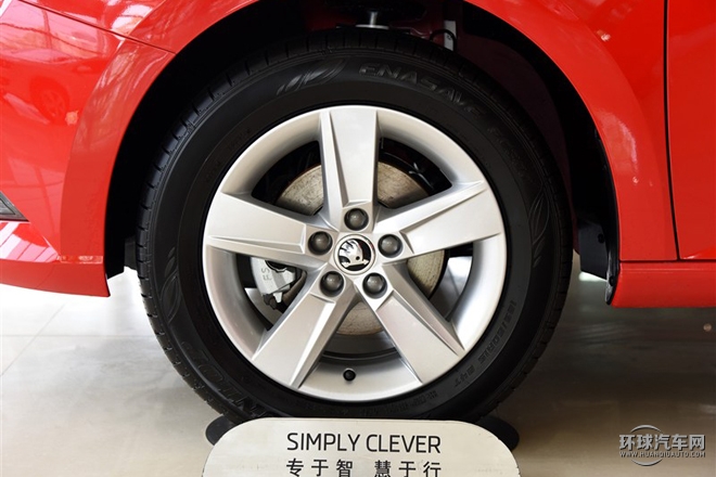 2015款 1.4L 自動創行版