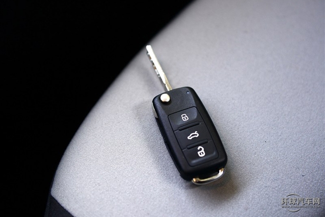 2015款 1.4L 自動(dòng)前行版