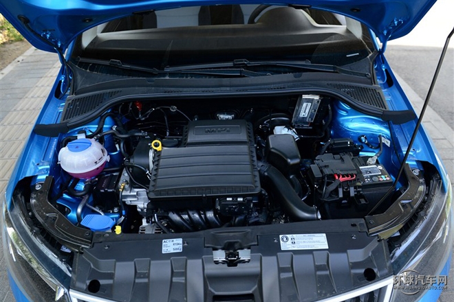 2015款 1.4L 自動前行版