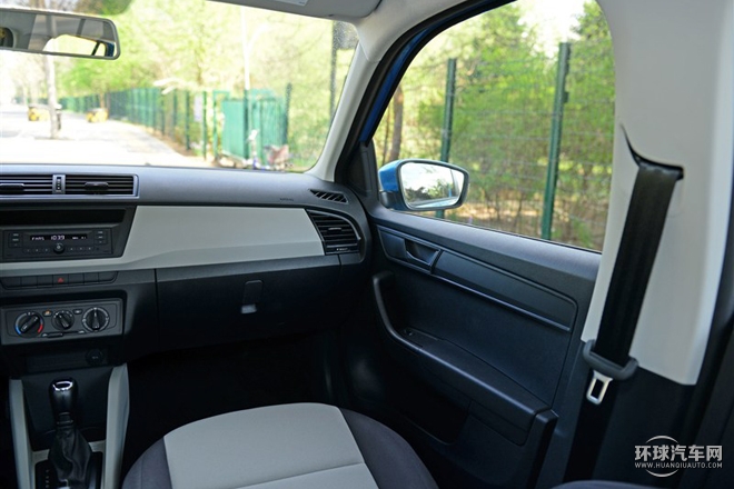 2015款 1.4L 自動前行版