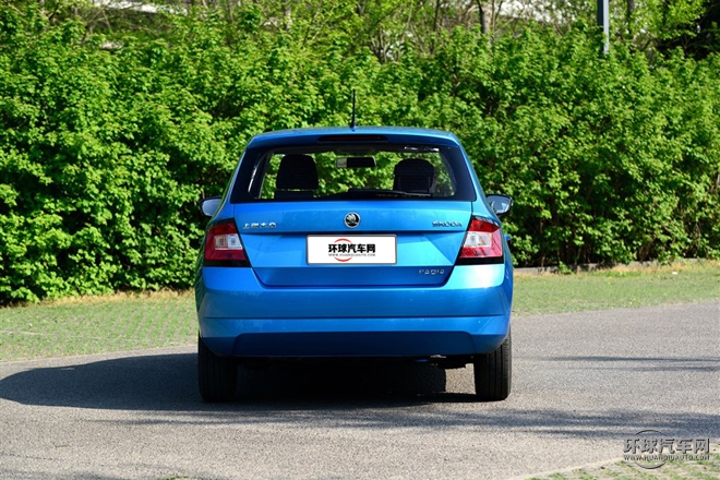 2015款 1.4L 自動(dòng)前行版